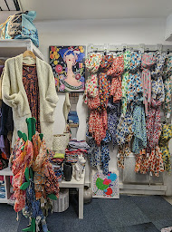 Photo n°30 de Demande Moi la Lune à Plouguerneau (Magasin de vêtements pour femmes)