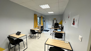 Photo n°1 de La Poste - Centre d’examen du code de la route à Brionne (École technique)