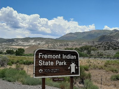 Fremont Indian State Park and Museum