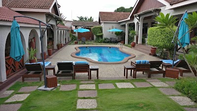 Photos of Mahogany Lodge