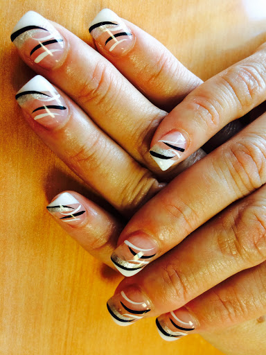 Co Co Nails - Visual
