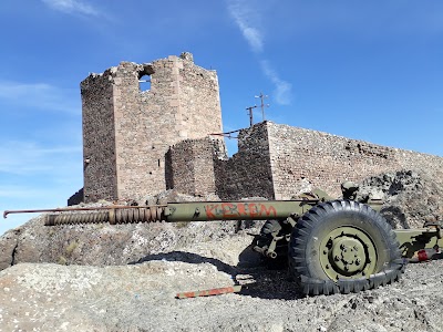 Şebinkarahisar Castle