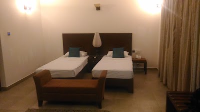 Photos of Ellen's Place
