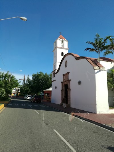 Photos of Bas&iacute;lica de la Sant&iacute;sima Cruz