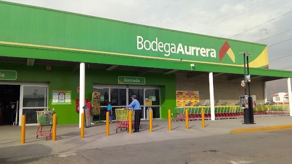 Bodega Aurrerá, Blvd. El Refugio 24581, El Florido 1a. Sección, 22680  Tijuana, ., México