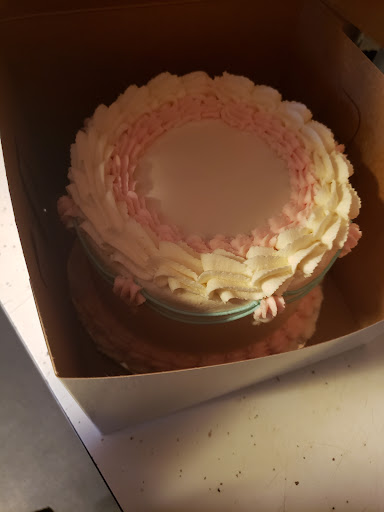 KennieCakes & Confections Gallery - United States