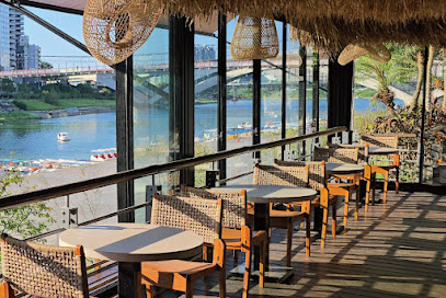 水灣餐廳Waterfront 碧潭店