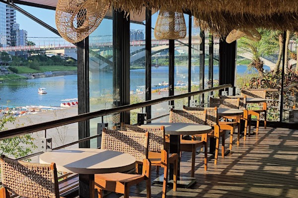 水灣餐廳Waterfront 碧潭店