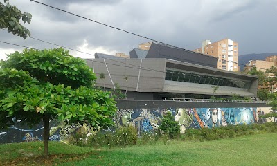 Photos of Centro Cultural Luis Echavarr&iacute;a Villegas-Library