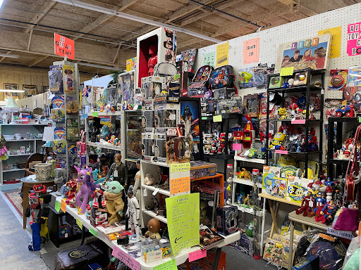 Packards Antiques Gallery - United States