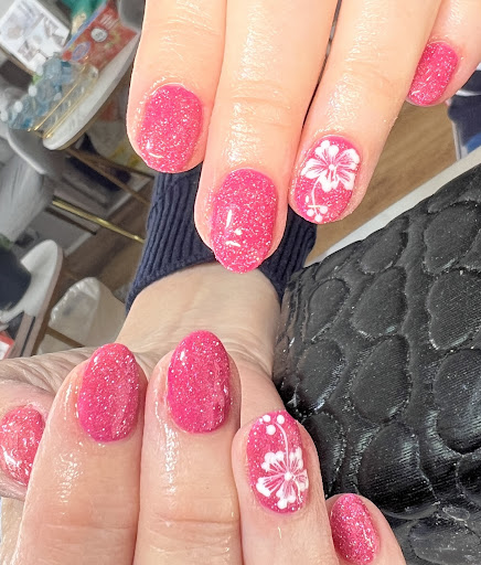 Unique Nails & Lashes