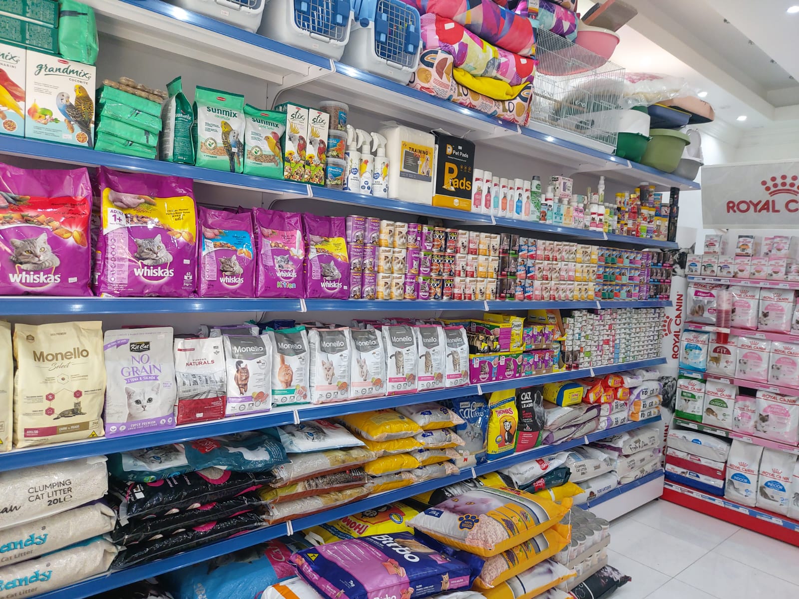 Al Dejlah Pets Food & Accessories - صورة 2