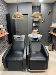 Photo n°15 de Revelation à Aurillac (Salon de coiffure)