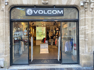 Photo n°27 de Volcom à Bordeaux (Magasin de vêtements pour femmes)