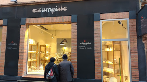 Estampille - Visual