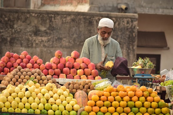 Ravivari and Gujri Bazaar Ahmedabad, Author: Rahul Singhvi