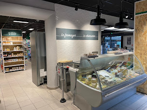 Photo n°7 de Carrefour express à Meyrueis (Supermarché)