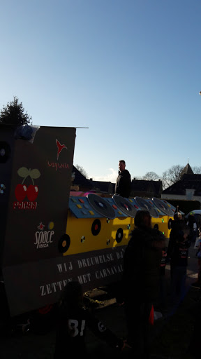 Café & Cafetaria & Zaaltje 't Karrenwiel - Thumbnail