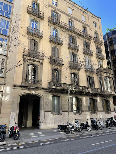 Estudi Notarial Mallorca 264. Manuel Piquer Belloch y Elena Cantos Márquez