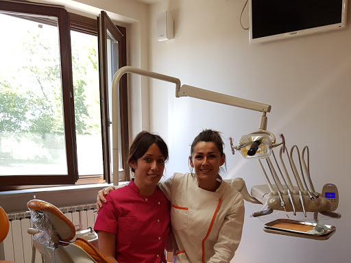 Odonto 3 Studio Dentistico Polispecialistico Dir. San. Dott. Luigi Capra - Thumbnail