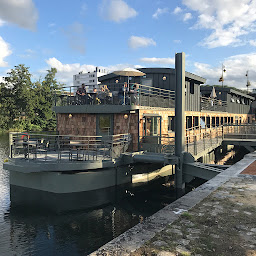 Photo n°9 de LE ROOFBOAT à Périgueux (Bar)