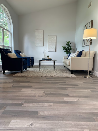 Savannah Tessner, REALTOR/Photographer