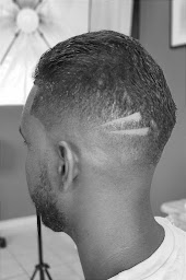 Photo n°22 de Olivier Virapin & Fils - Coiffeur et Barbier à Sainte-Marie (Barbier)