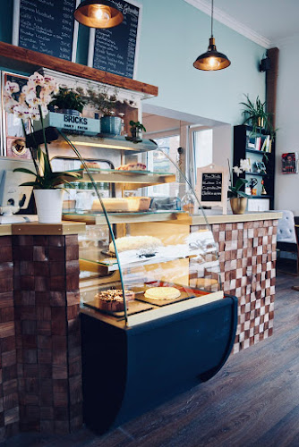 BRICKS — coffee with friends - Hanau