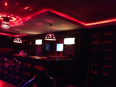 Photos of Orange Room