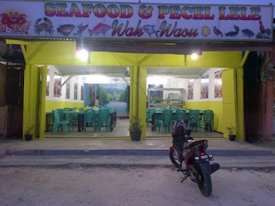 Photos of Seafood dan Pecel Lele Wak Waow