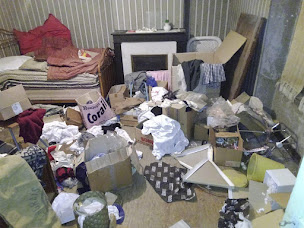 Photo n°3 de Place Nette à Charroux (Magasin d'antiquités)