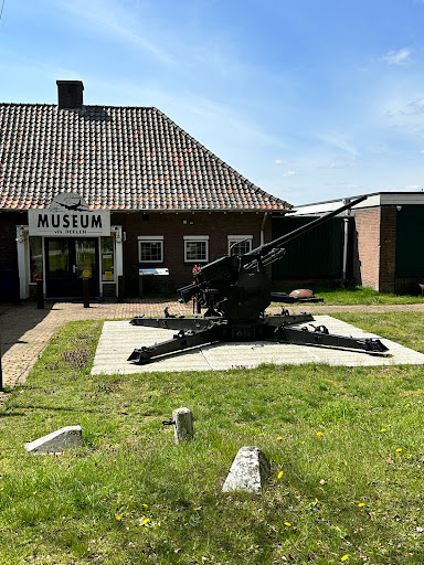Museum Vliegbasis Deelen - Thumbnail