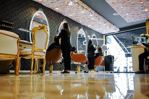 Cristina Flores Beauty Salon - Thumbnail