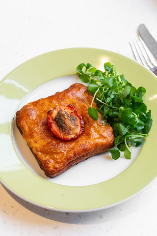 The Parlour at Fortnum & Mason by null