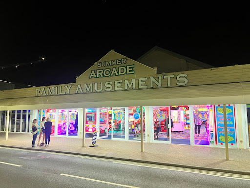 Summer Arcade Souveniers & Gifts