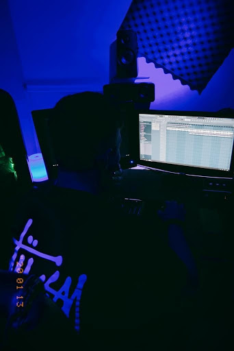 C2studio - Thumbnail