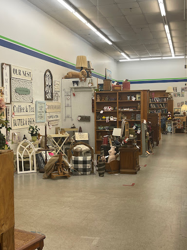 Antique Mall Treasure Hunt Gallery - United States