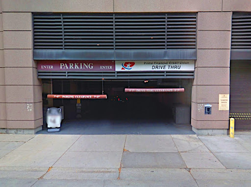 1000 North Water Street Structure | City of Milwaukee Public Parking - Thumbnail