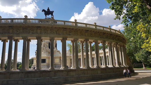 El Retiro Park