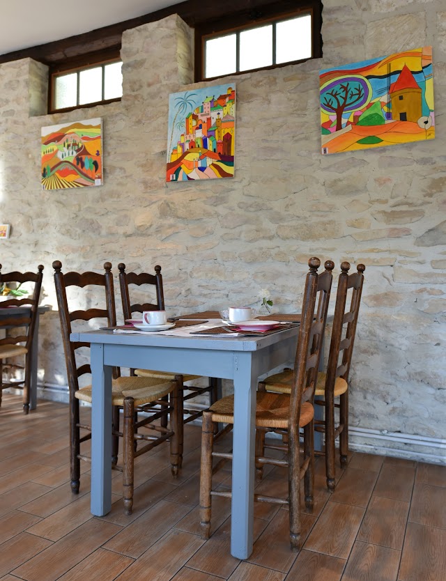 Logis Auberge de Tavel