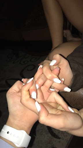 Leon's Nails - Visual