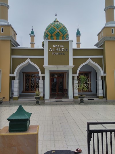 Photos of M&agrave;sjid Al Huda Songka