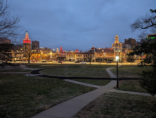 Park Side Plaza Gallery - United States
