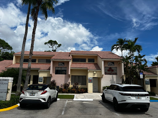 Fernanda Macedo - State Farm Insurance Agent - Thumbnail