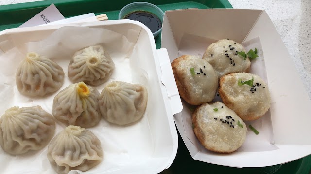 Juicy dumpling 城隍廟小吃 in China Town