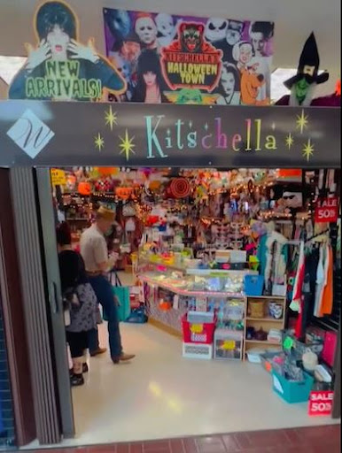 Kitschella - Visual