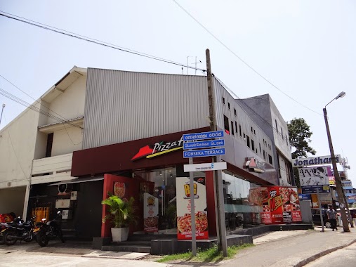 Pizza Hut, Author: Senanayaka Bandara