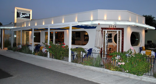 Finn's Cafe - Visual