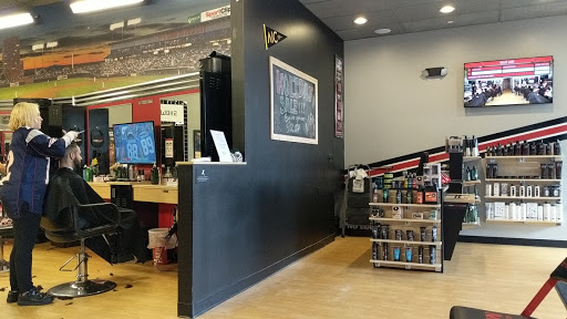 Sport Clips Haircuts of Five Town Plaza - Thumbnail