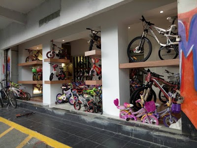 Photos of Laksana Jaya Sepeda
